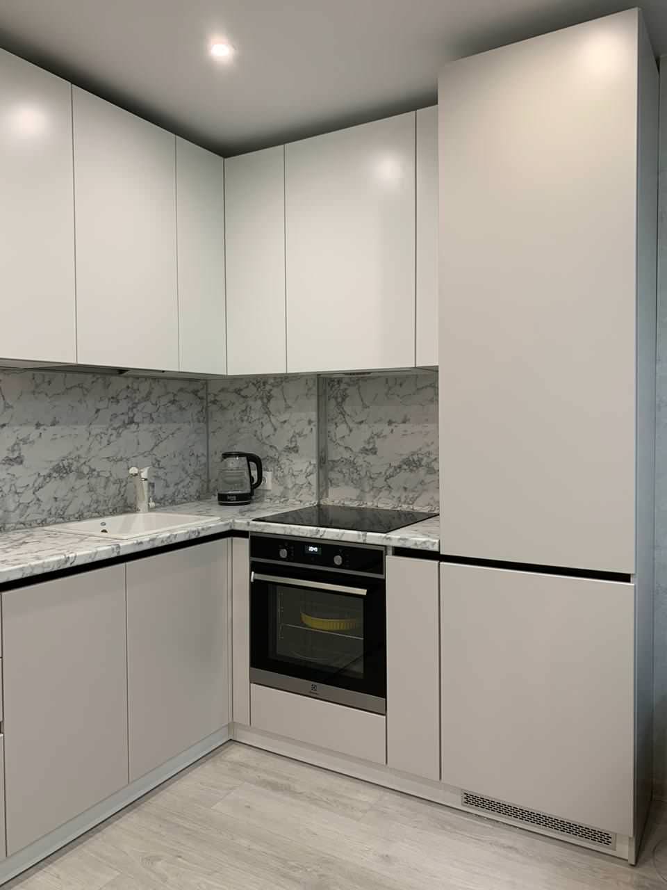 Белый Пластик