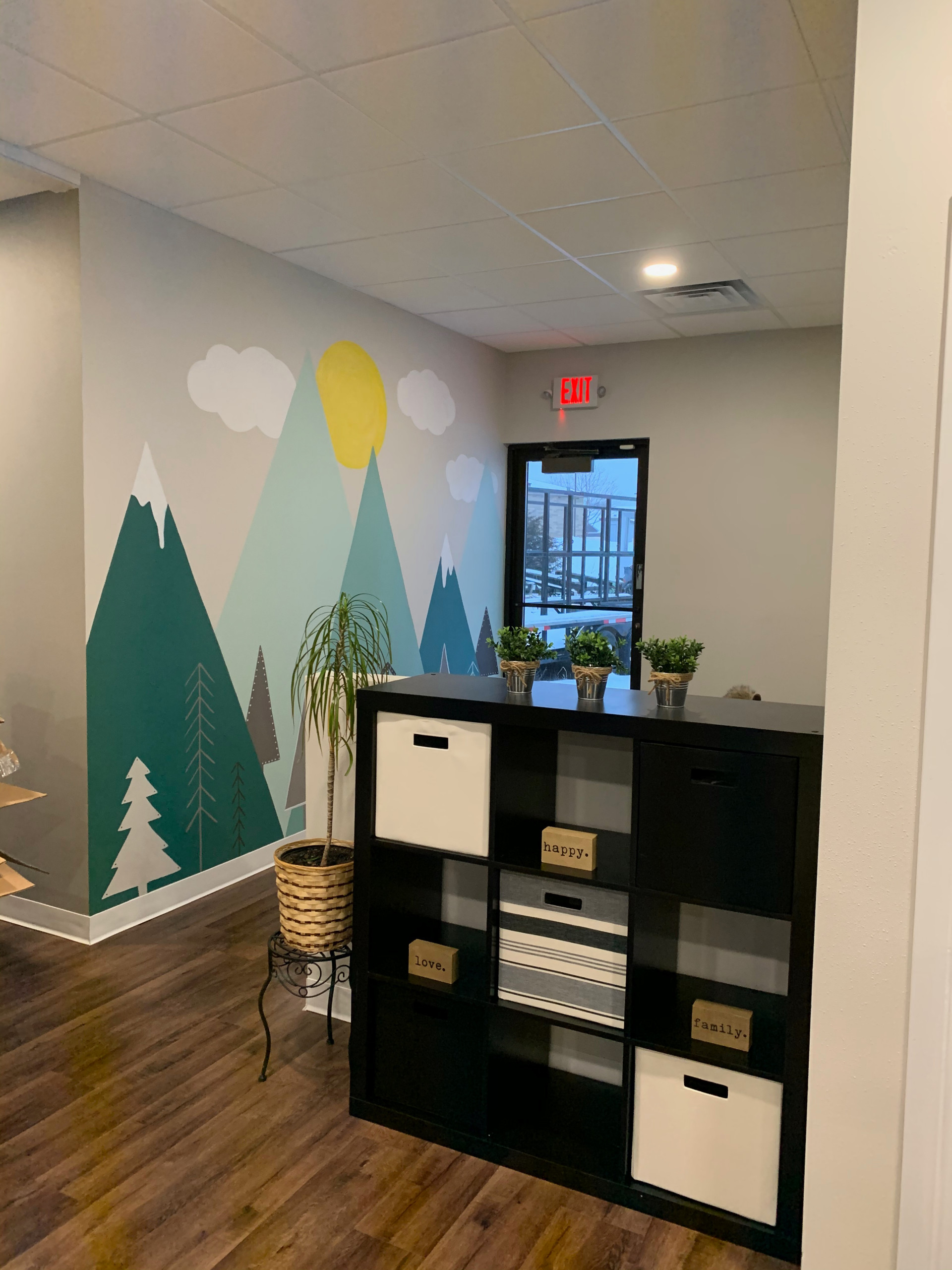 Kid Space with Custom Mural by Stacy
