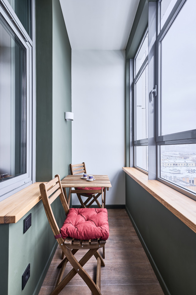 Свежая идея для дизайна: балкон и лоджия в скандинавском стиле - отличное фото интерьера