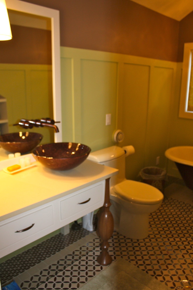 Bathroom - contemporary bathroom idea in Grand Rapids