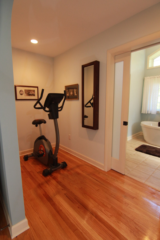 This is an example of a contemporary home gym in Charleston.