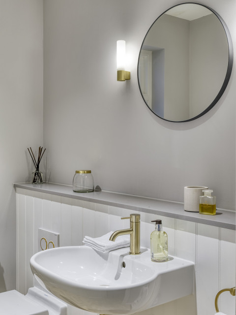 Laurel Road contemporary