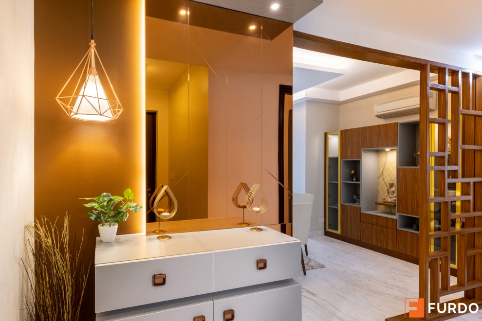 Inspiration for a contemporary entryway in Bengaluru.