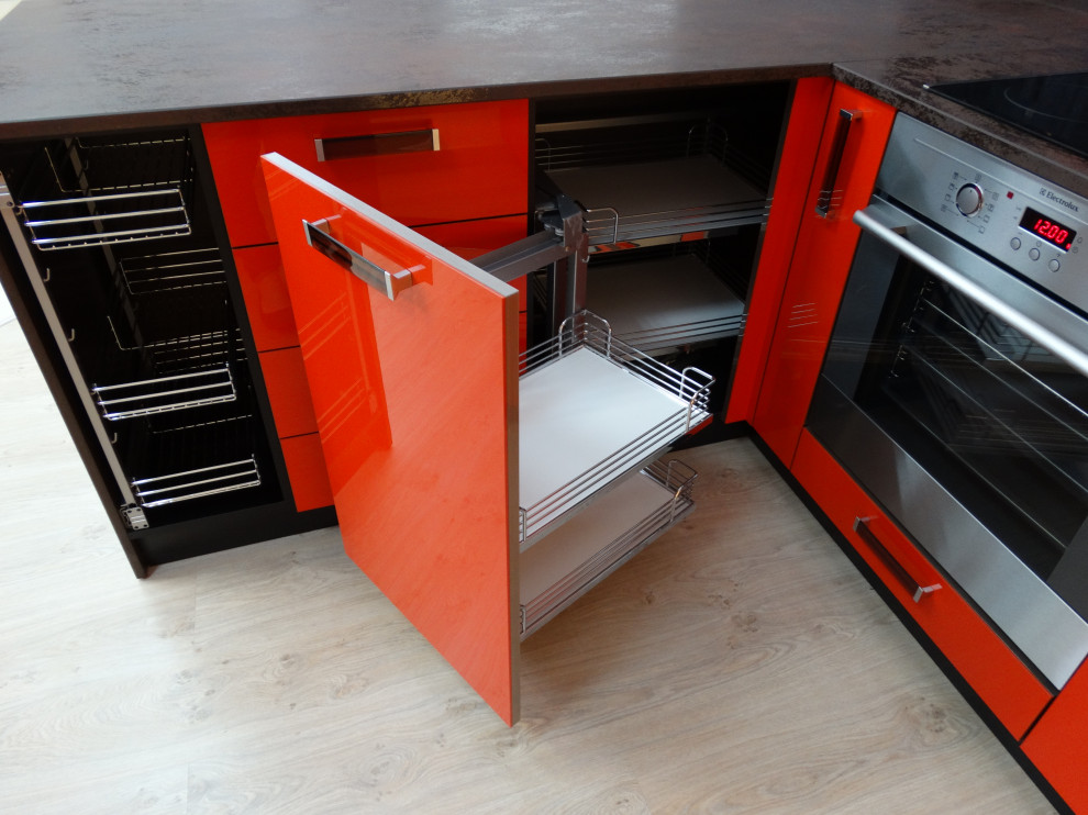 Волшебный уголок для хранения кастрюль