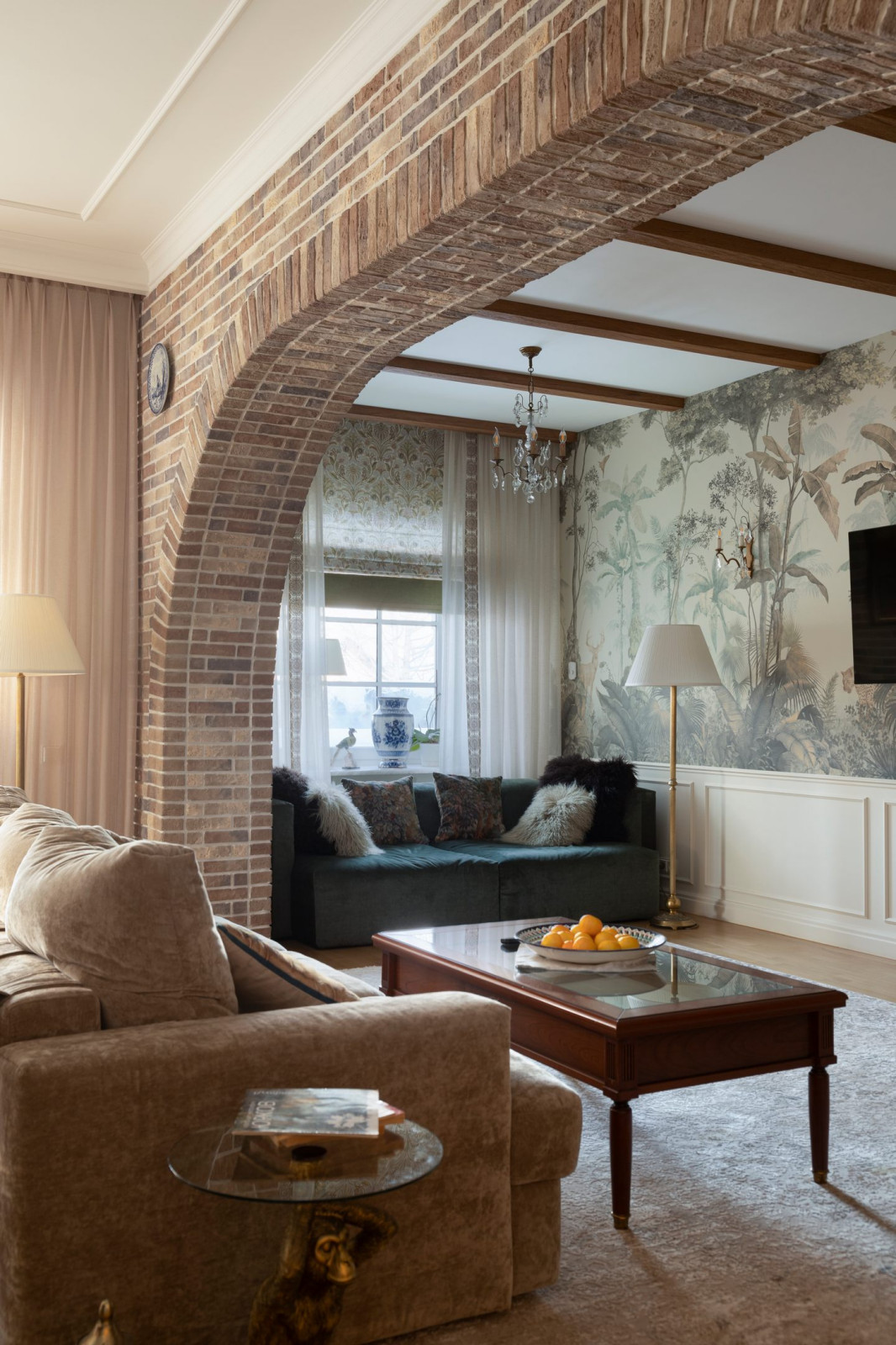 Гостиная с аркой