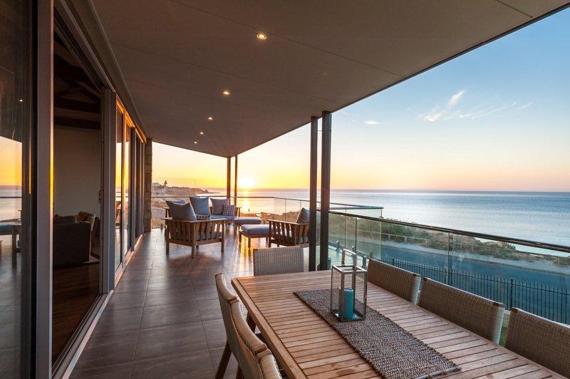Design ideas for a contemporary verandah in Adelaide.