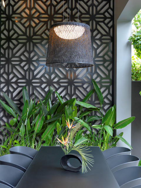 Brighton Home contemporary-uteplats