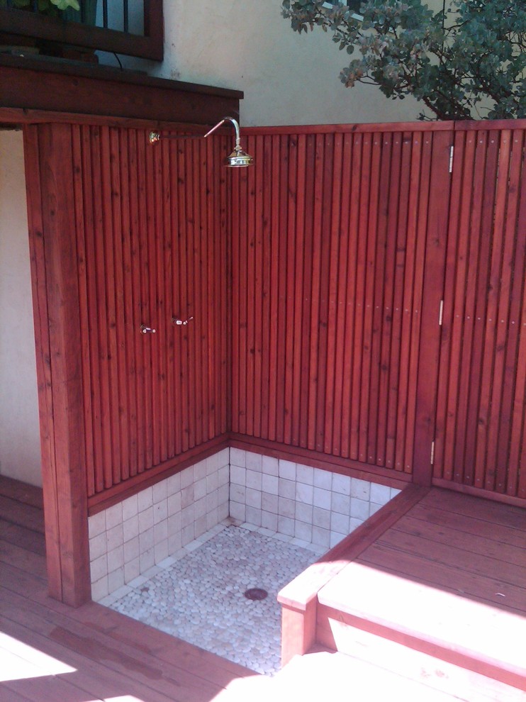 Outdoor shower with deck and surround