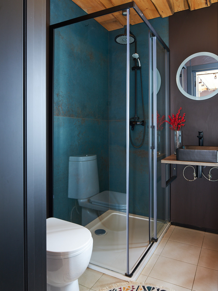 Домик на берегу Волги