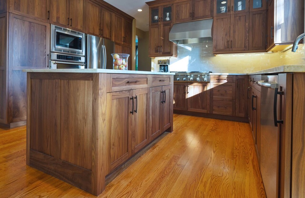 Newtown Kitchen with Signature Custom Cabinetry - Philadelphia - by