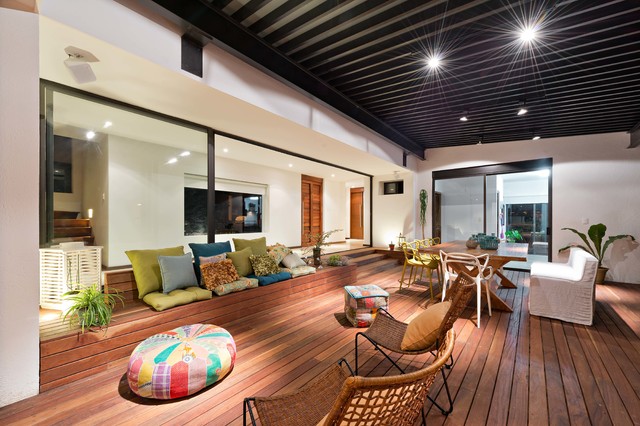 Casa ATT contemporary-deck