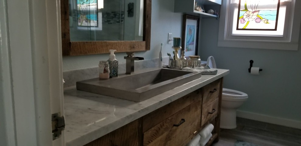 Bathroom - small rustic 3/4 bathroom idea in Houston