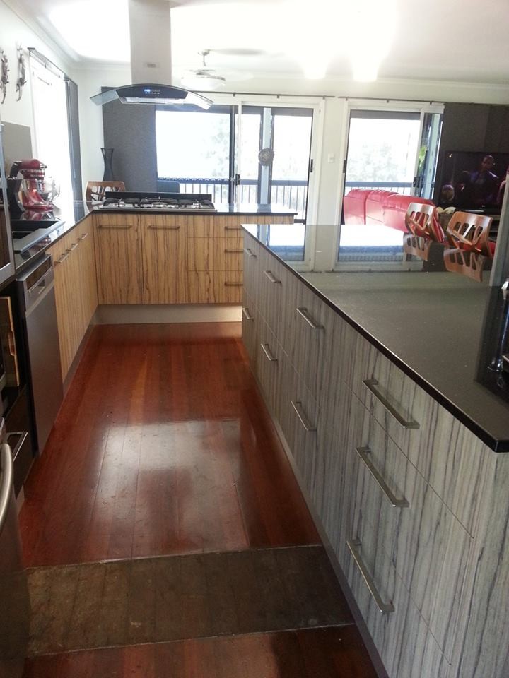 Design ideas for a modern kitchen in Townsville.