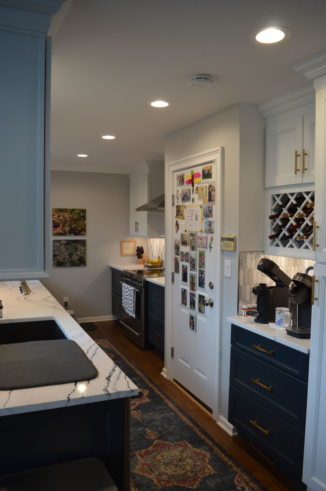 Inspiration for a transitional home design remodel in New York