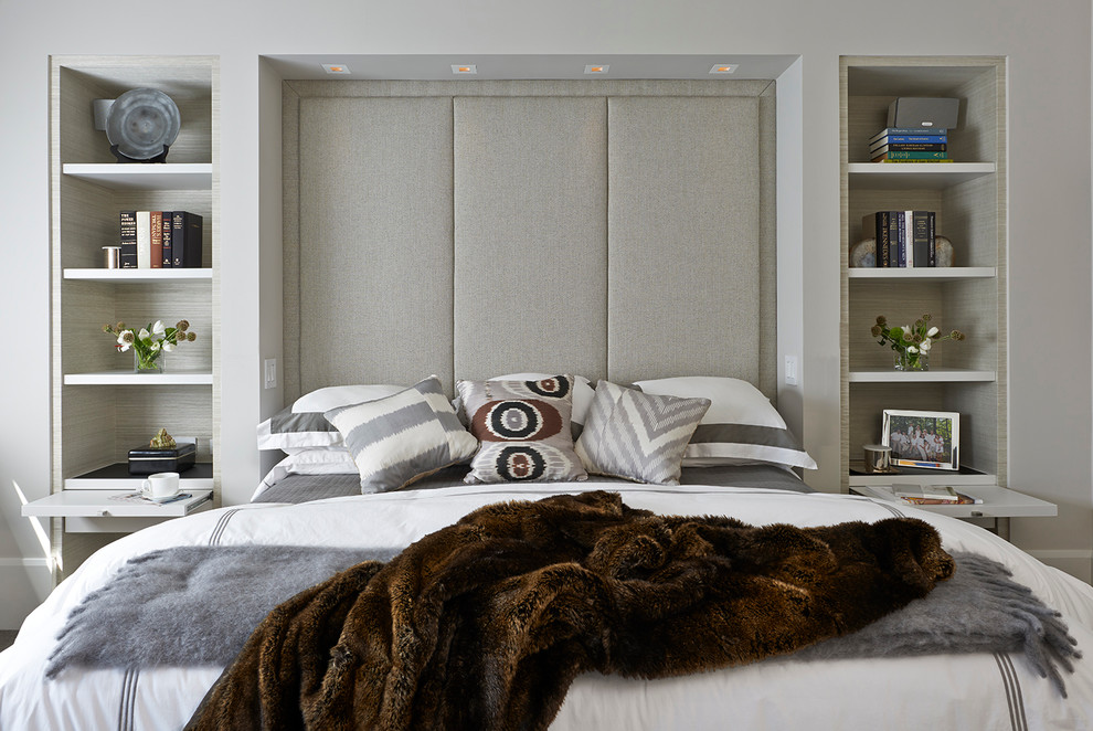 Inspiration for a contemporary master bedroom in New York with grey walls.