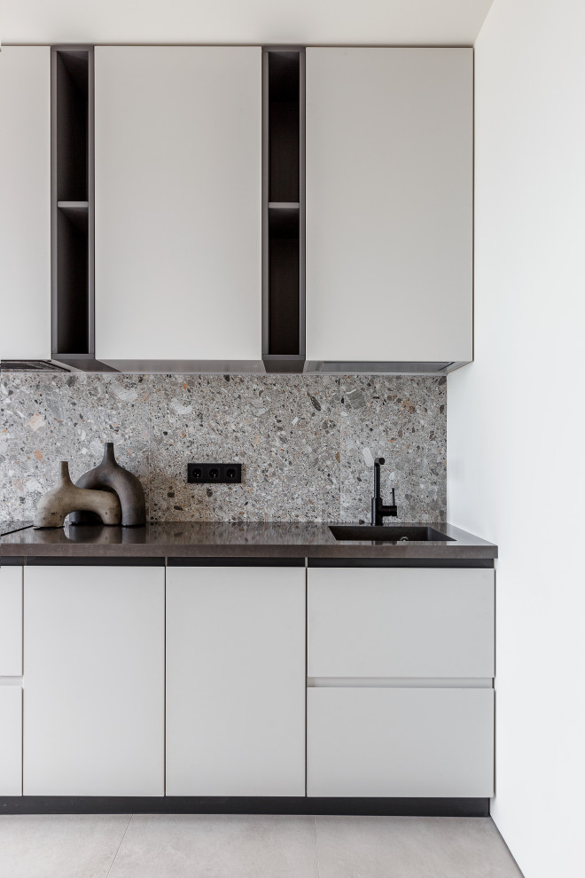 Фото. Камни на берегу, 70м.кв. ЖК Морская Симфония