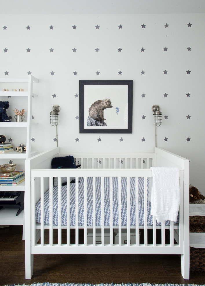 Идея дизайна: комната для малыша в морском стиле