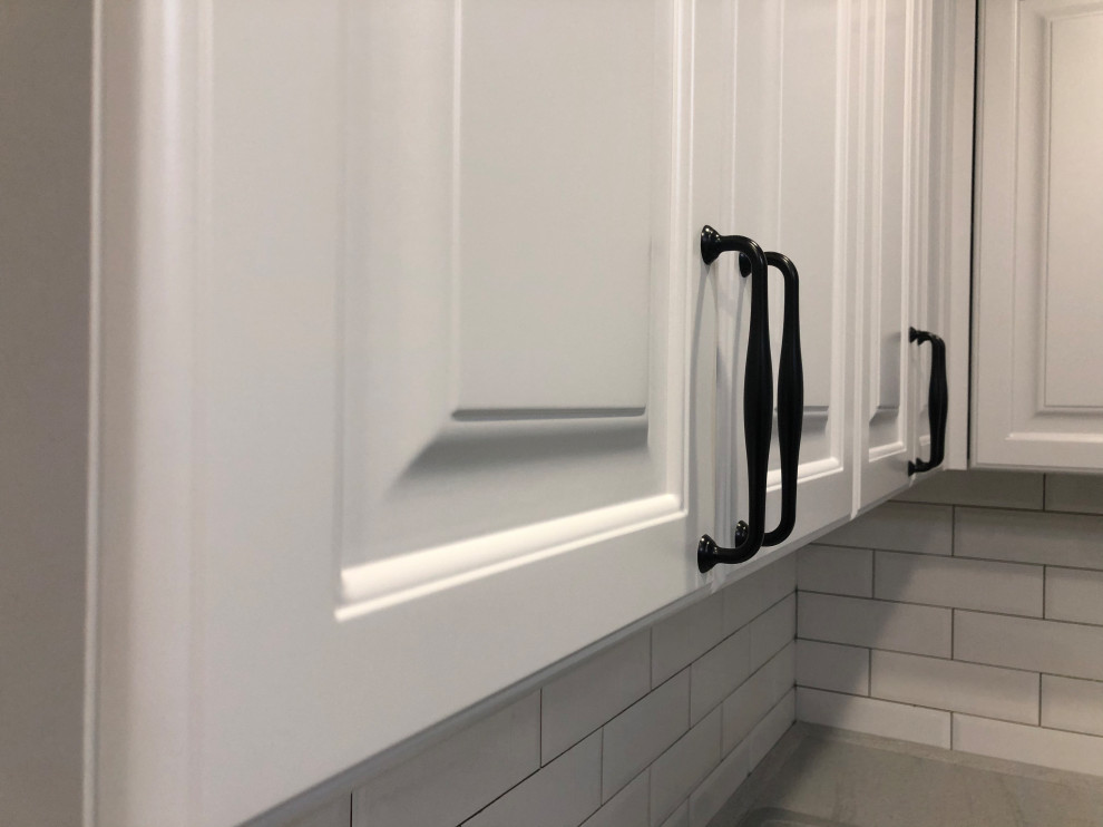 Кухня с фасадами с покрытием эмаль