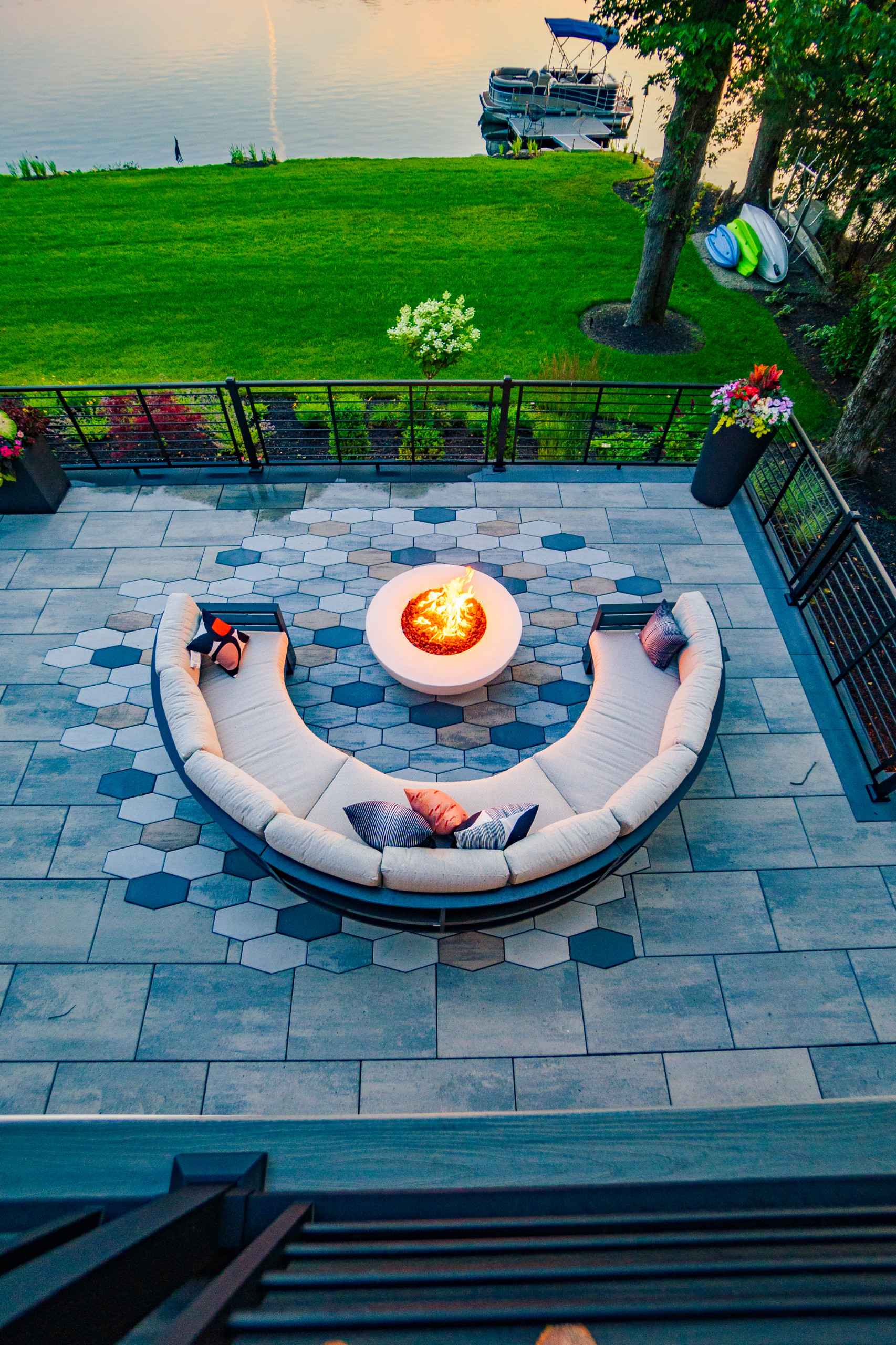 RAISED PATIO, OUTDOOR KITCHEN IN WAYNE NJ