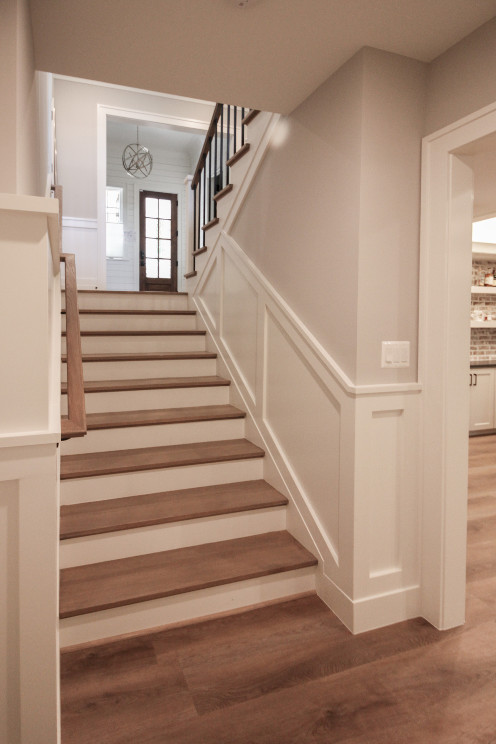 87_Welcoming and Functional Contemporary U-shaped Staircase, Arlington, VA 22207