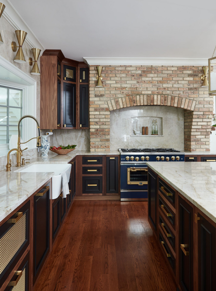 Inspiration for a transitional kitchen remodel in Bridgeport
