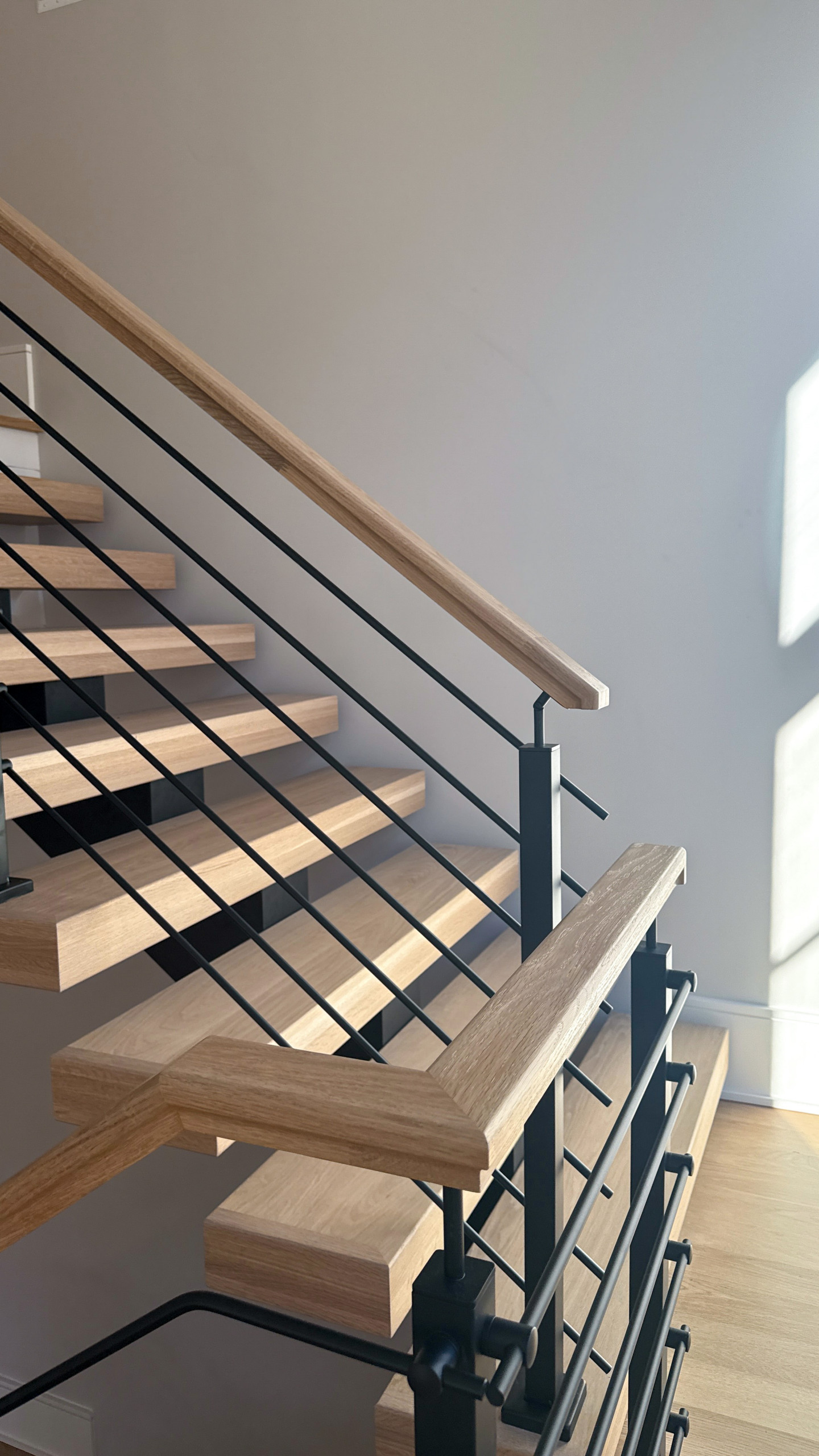 Project #147 | Modern Staircase with Seattle Style Stringer
