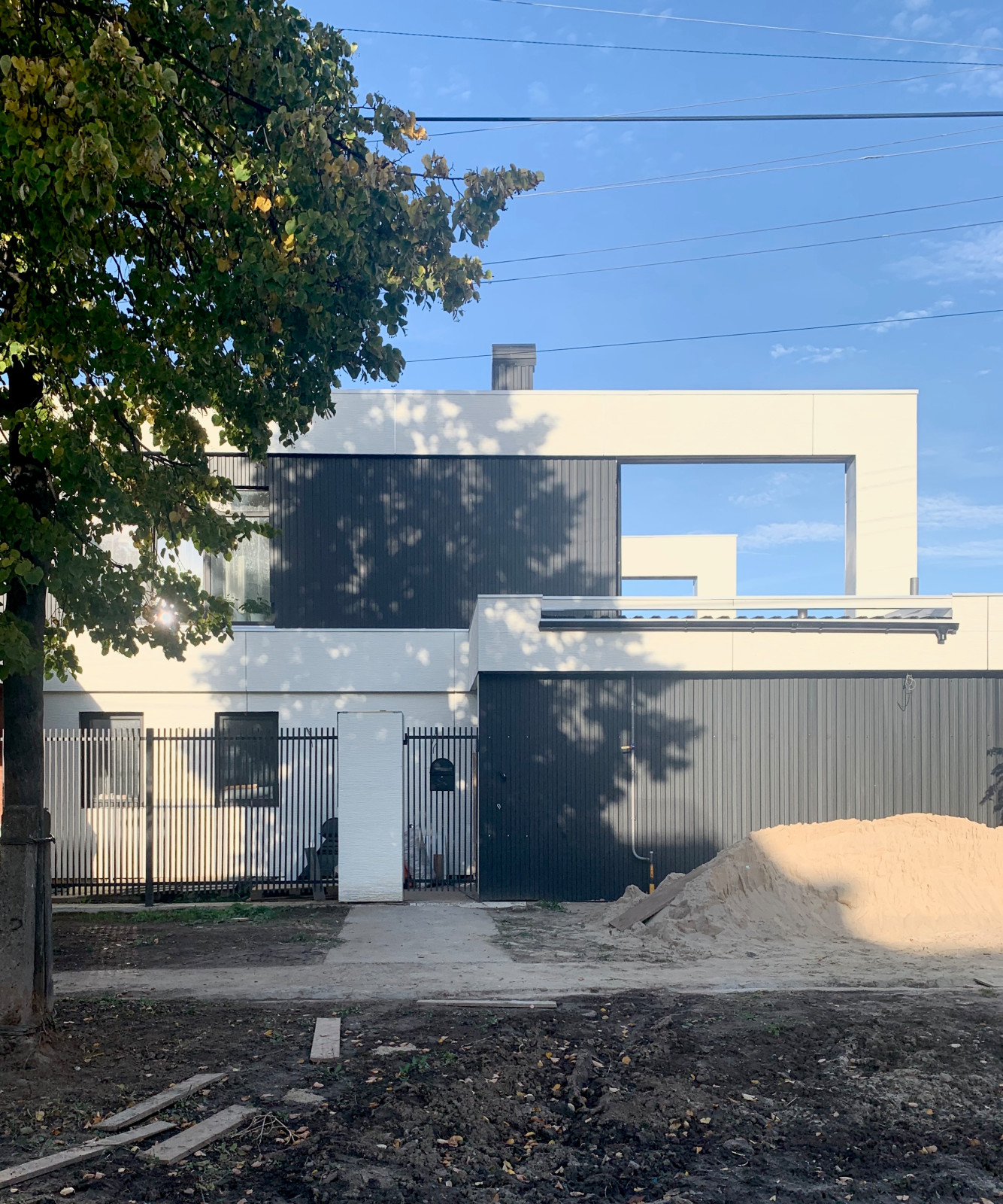 Реконструкция в современность