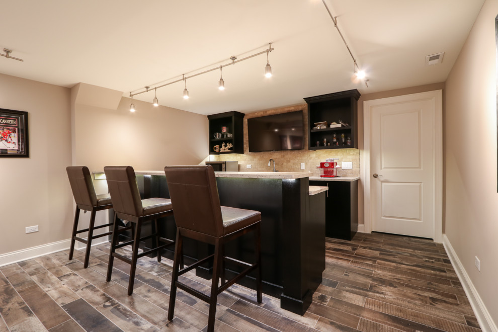 Inspiration for a rustic basement remodel in Chicago