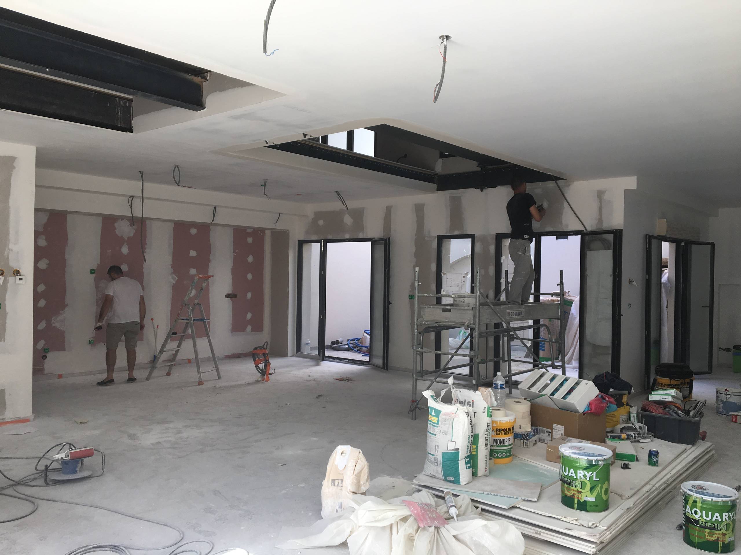 Rénovation d'un hangar en Loft