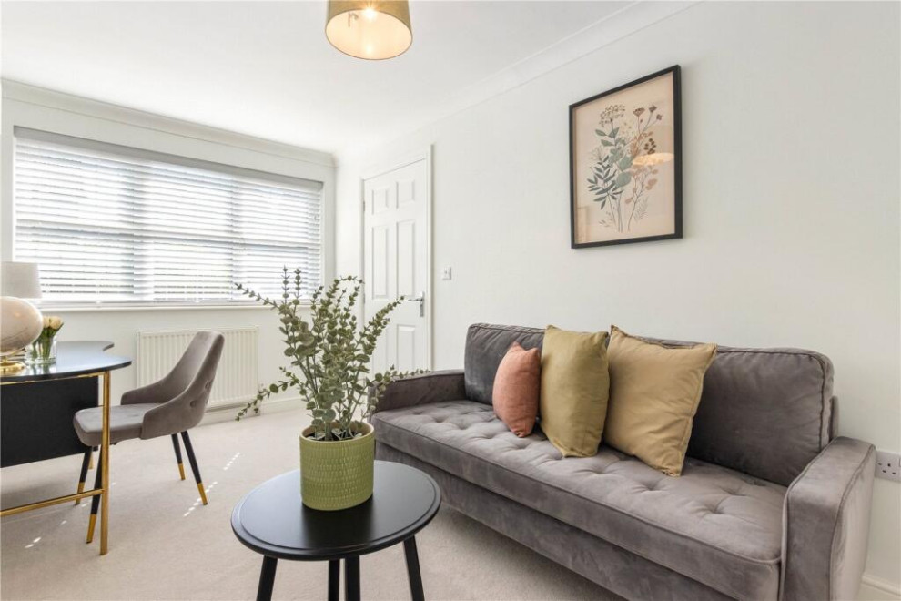 2 Sandpiper Way - Stage to Sell