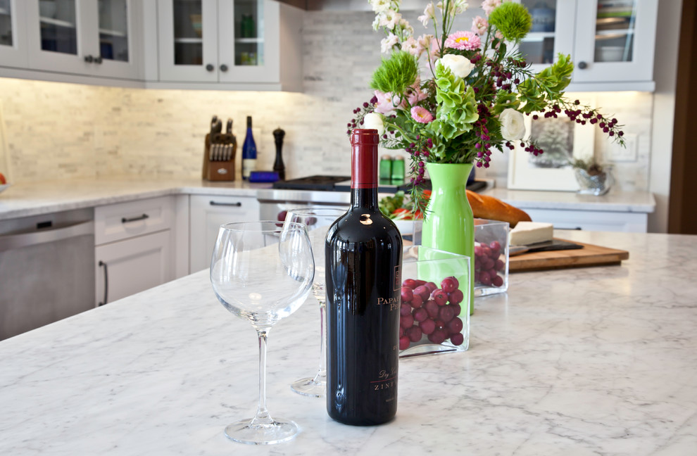 Home design - transitional home design idea
