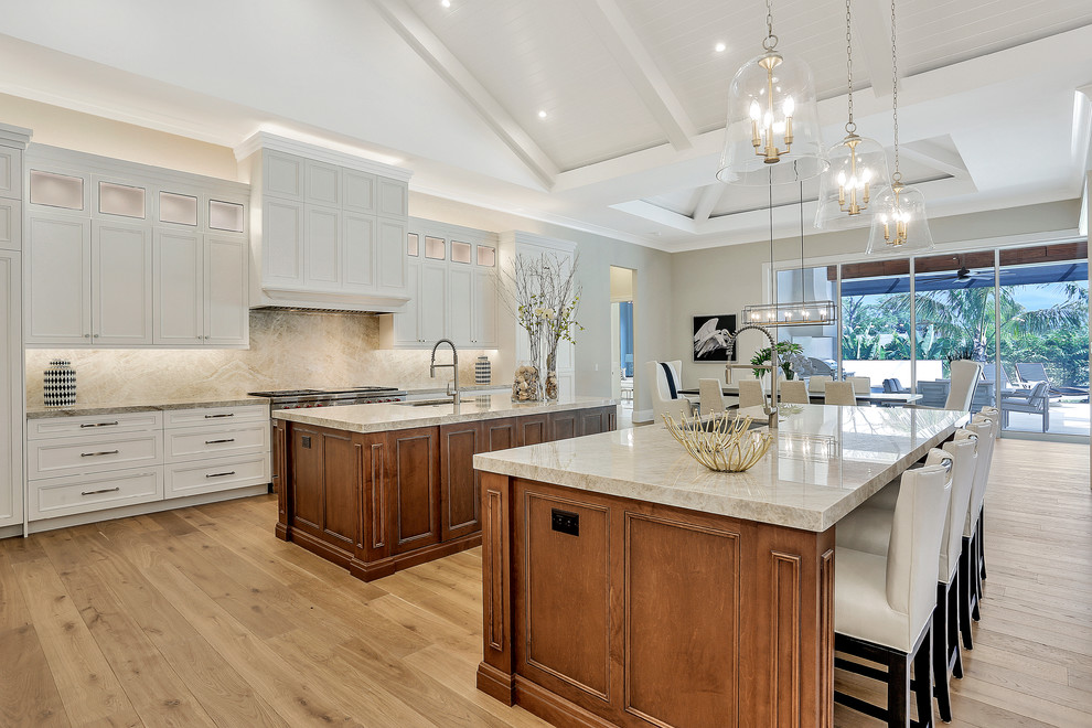 Kitchen - transitional kitchen idea in Miami