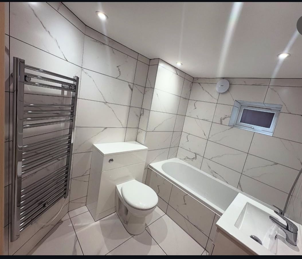 Freshly Renovated Comfort Room with a Touch of Elegance