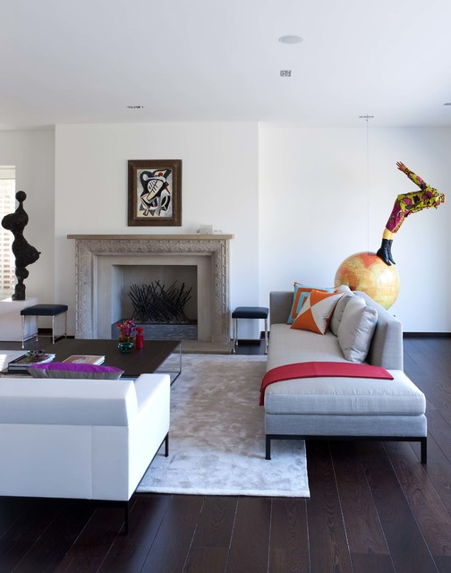 Bold artwork modern-living-room
