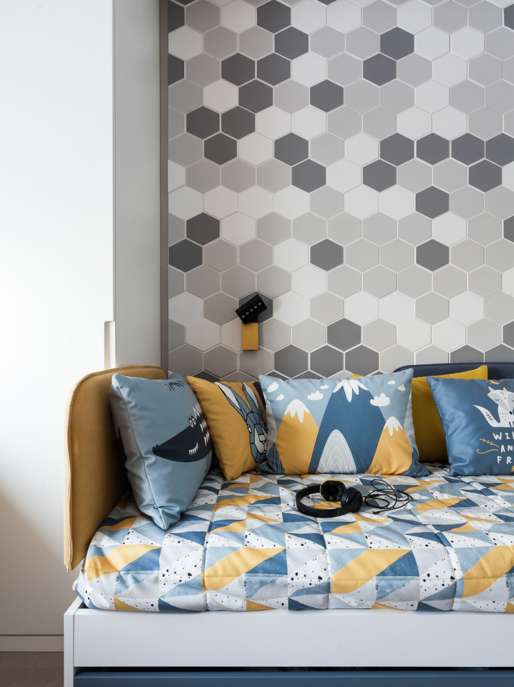 Компактная трехкомнатная квартира с круглой кроватью