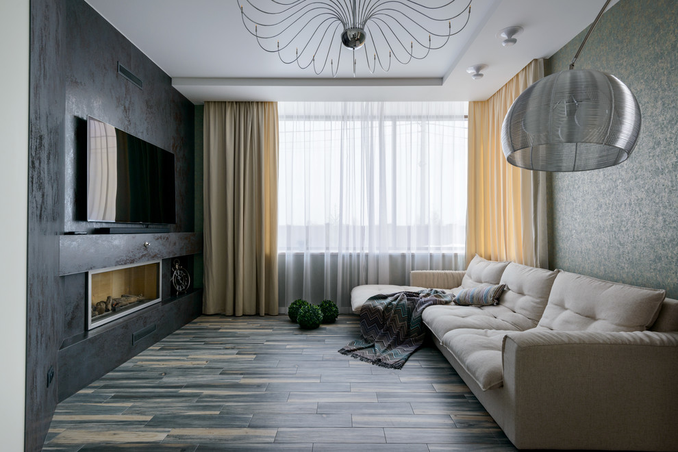 This is an example of a medium sized contemporary home in Novosibirsk.