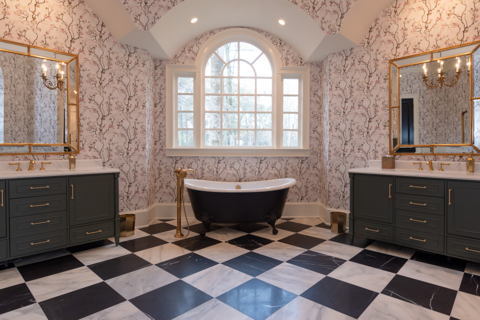 Traditional Master Suite in The Battery