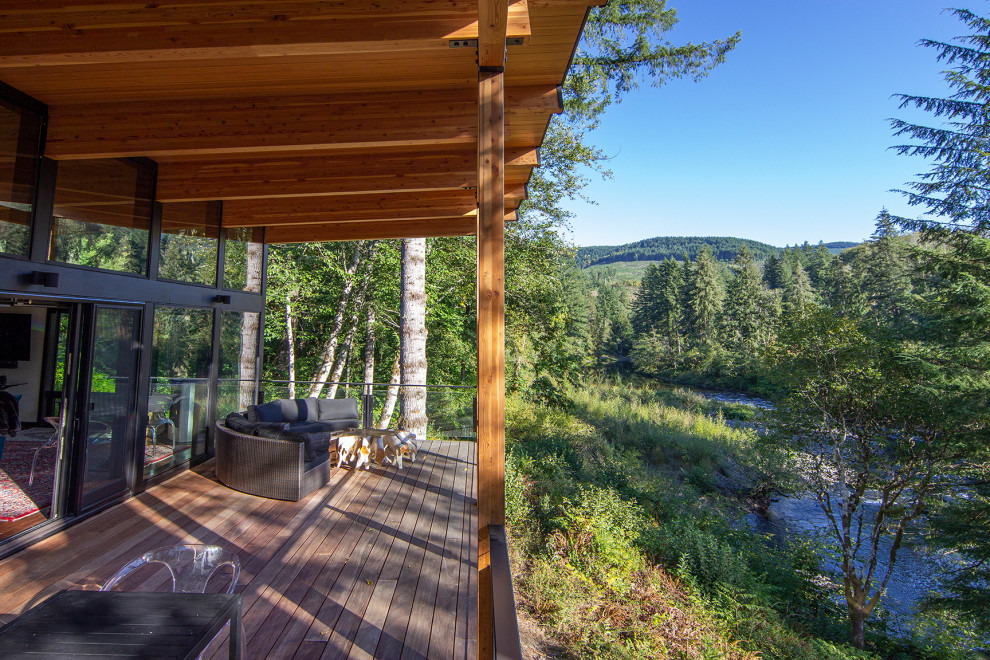 Kalama River Treehouse