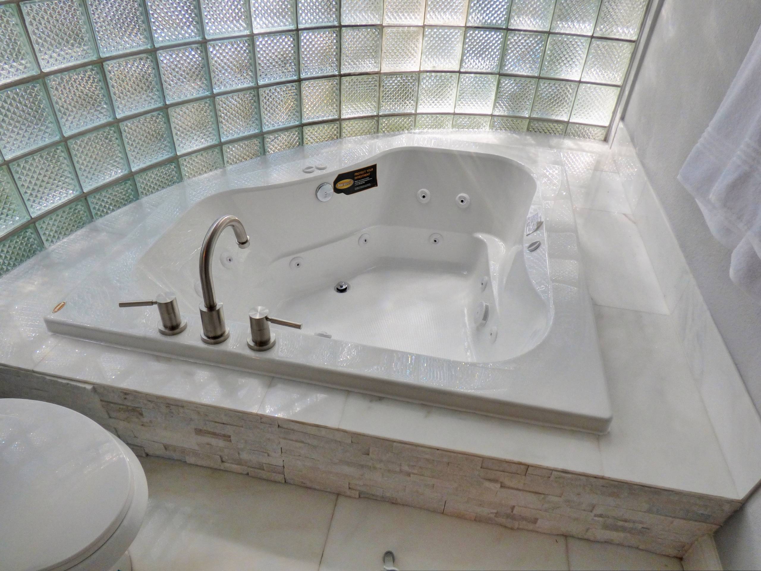 The Oasis of Westbury Ladie Master Bathroom 3