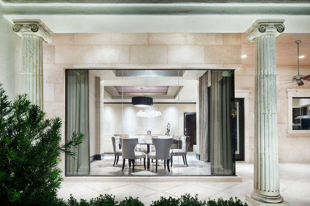 Classic Transitional classique-chic-facade