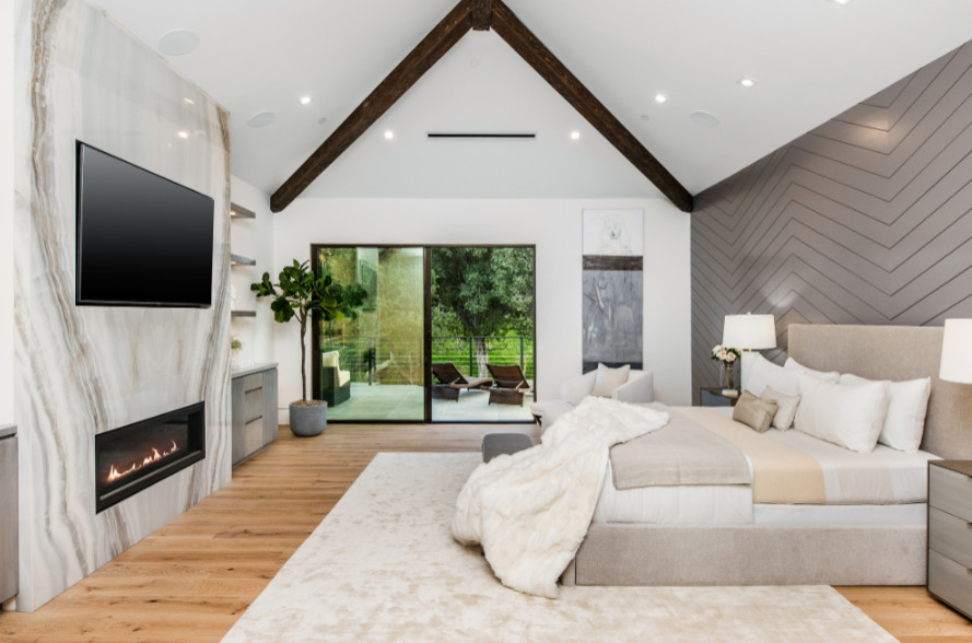 Photo of a farmhouse bedroom in Los Angeles.