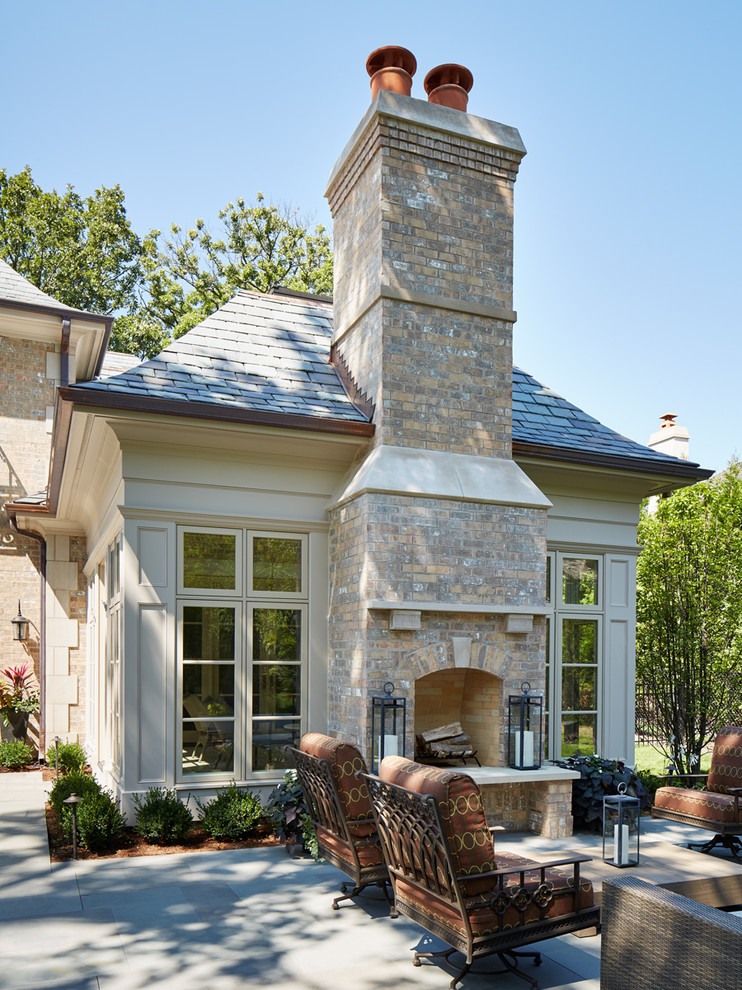 Inspiration for a transitional exterior in Chicago.
