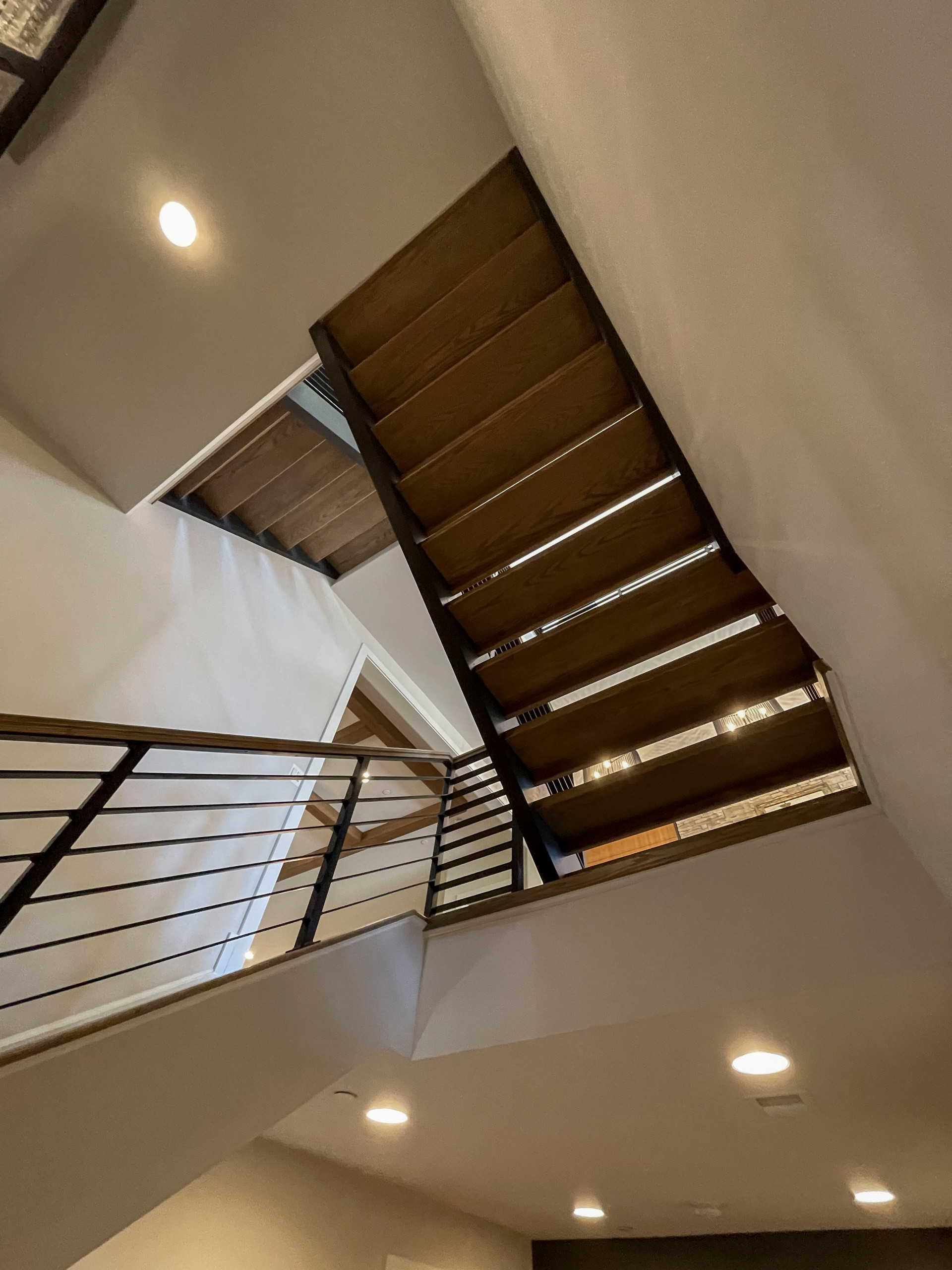 113_Floating Straight- Stringers with No Risers in Contemporary Home, Bethesda M