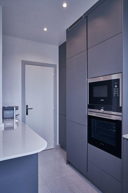 Duplex Neuilly contemporary-kitchen