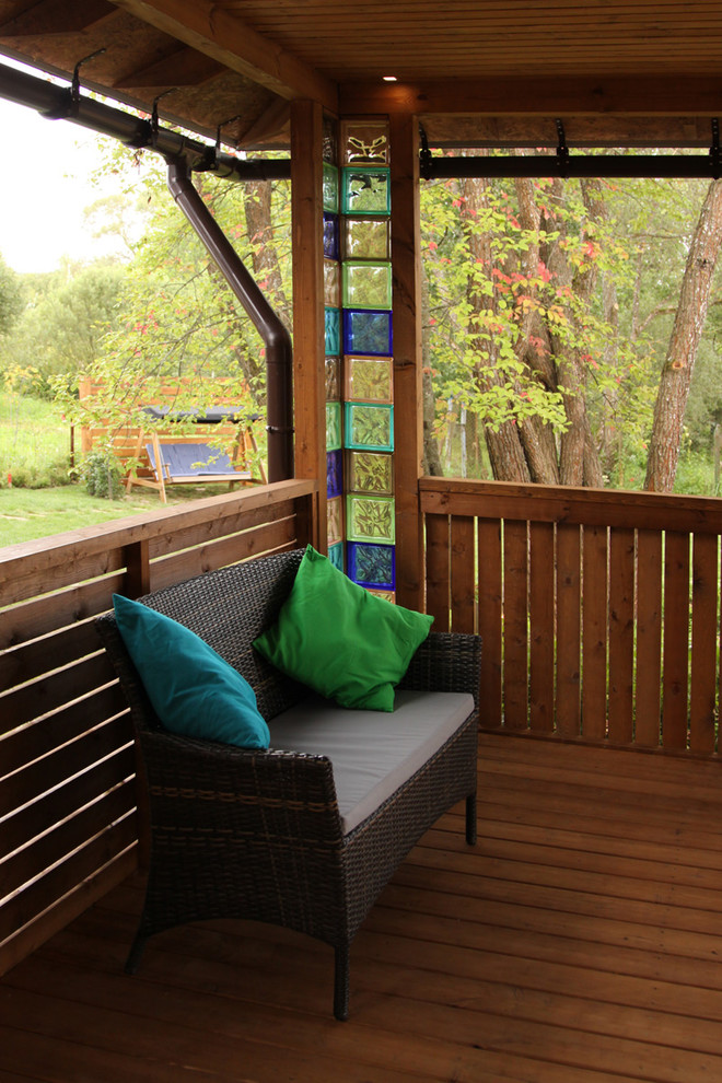 Сад у ручья