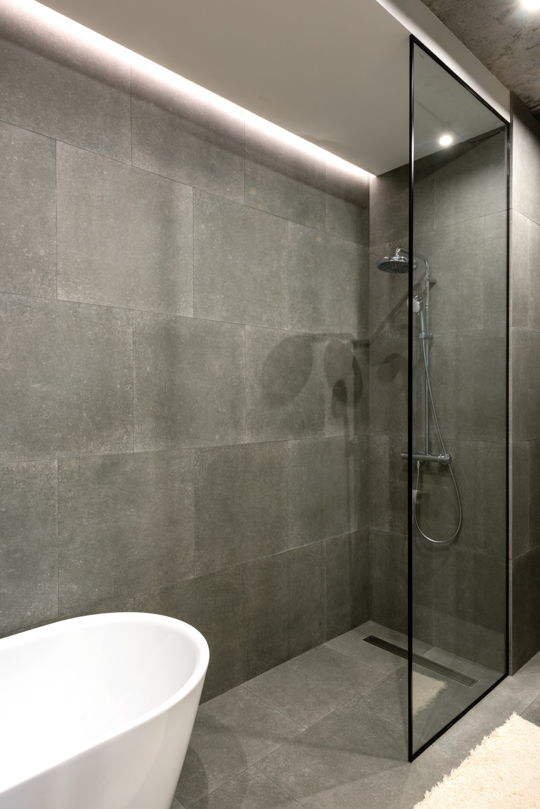 Двухуровневая квартира 130м2 с террасой и панорамным видом