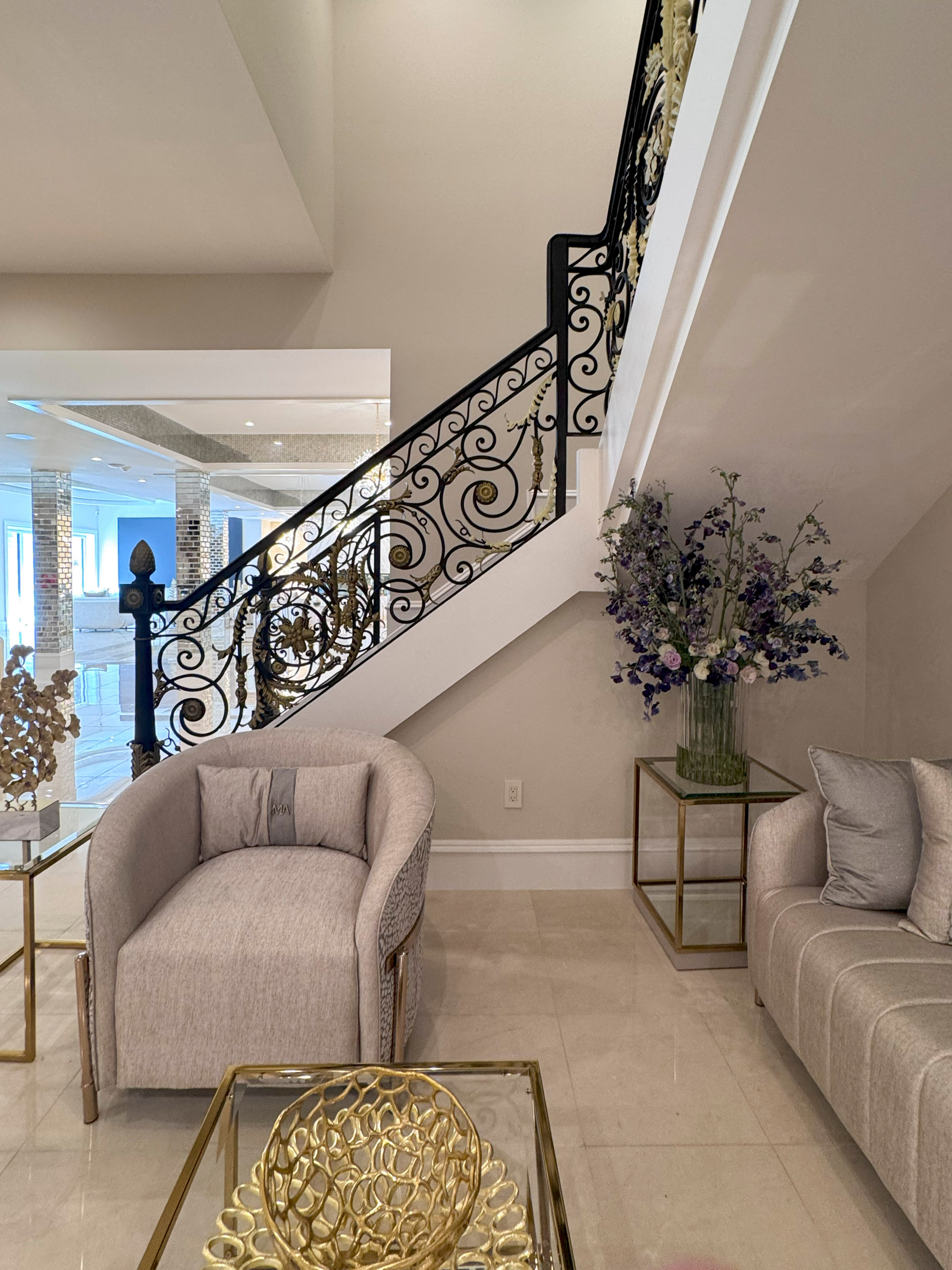 135_Vibrant Staircase with Touch of Historic Grandeur, Great Falls, VA 22066