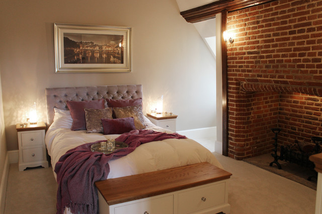 Grade I Listed Jacobean Manor House Apartment Bedroom