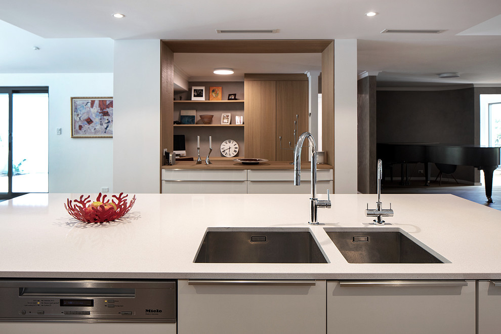 Photo of a scandinavian kitchen in Perth.