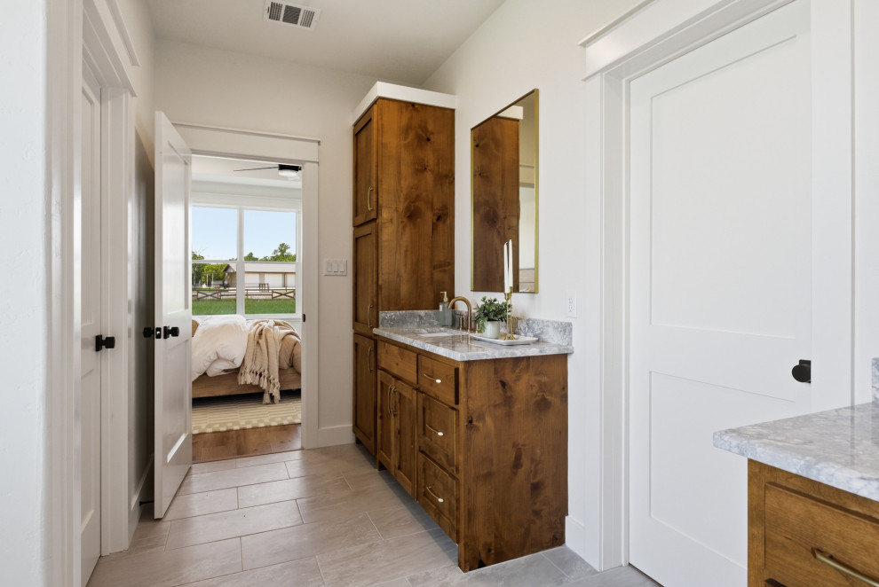 Mathis Collection I Bryan Texas